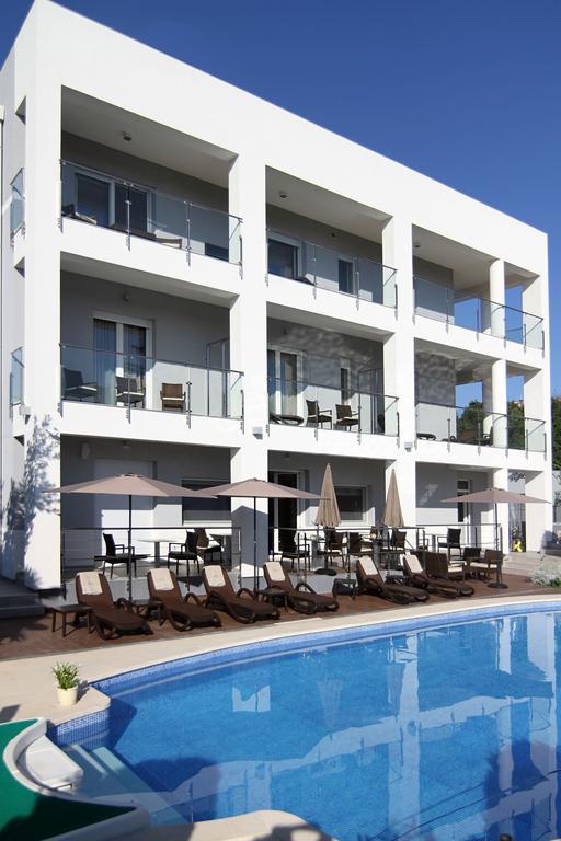 Rooms Villa Oasiss Vinkuran Εξωτερικό φωτογραφία